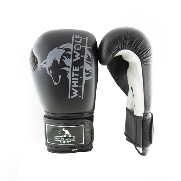 black boxing gloves 1